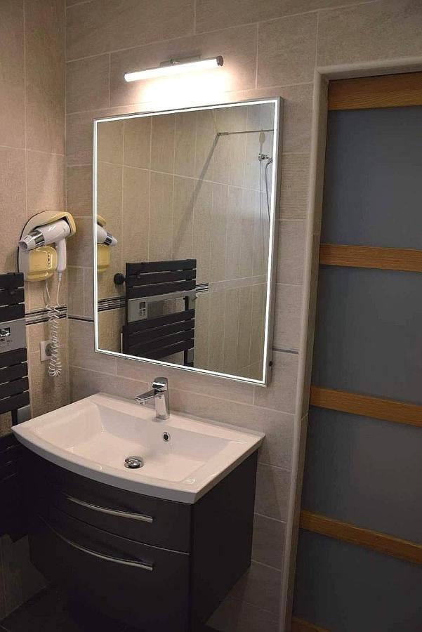 Logis Hotel Restaurant Spa Les Balcons De L'Esperance Limeuil Екстер'єр фото